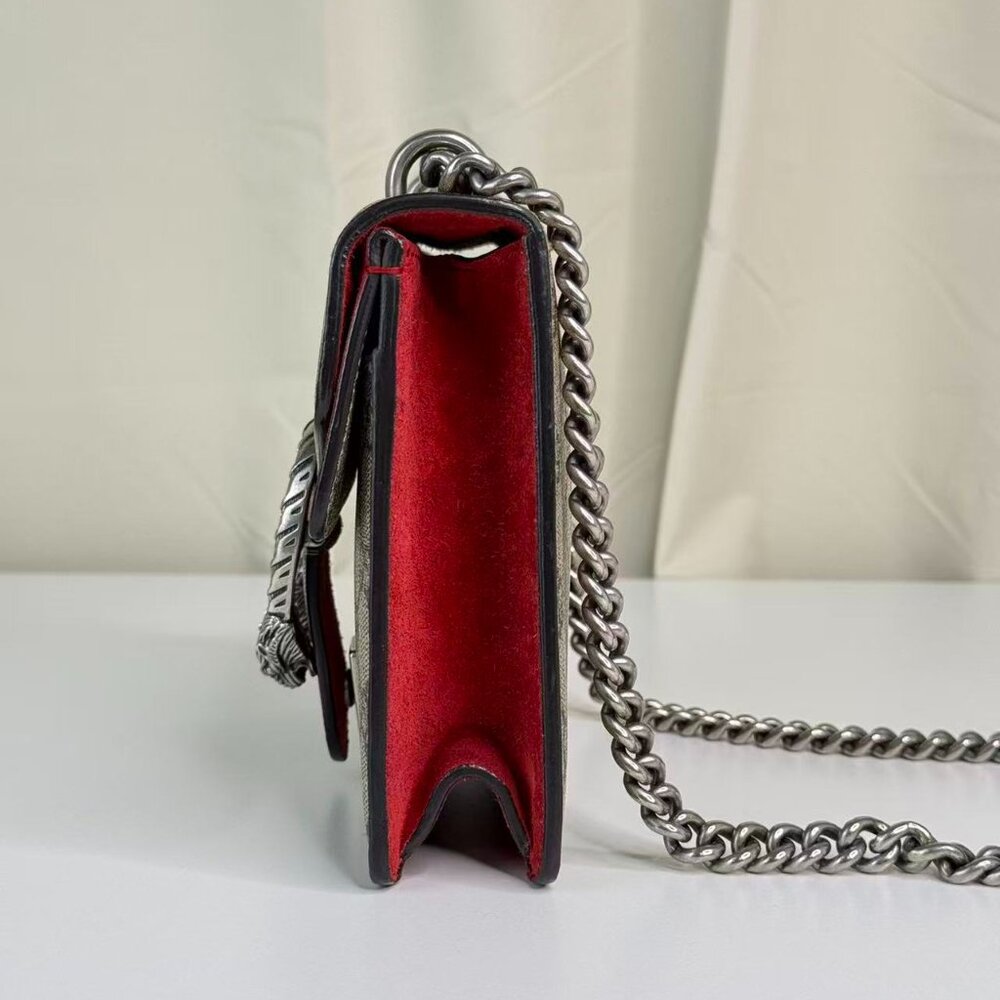 Gucci GG Logo Supreme Small Dionysus Shoulder Bag with Red Accents & Chain Strap - Picture 2 of 9
